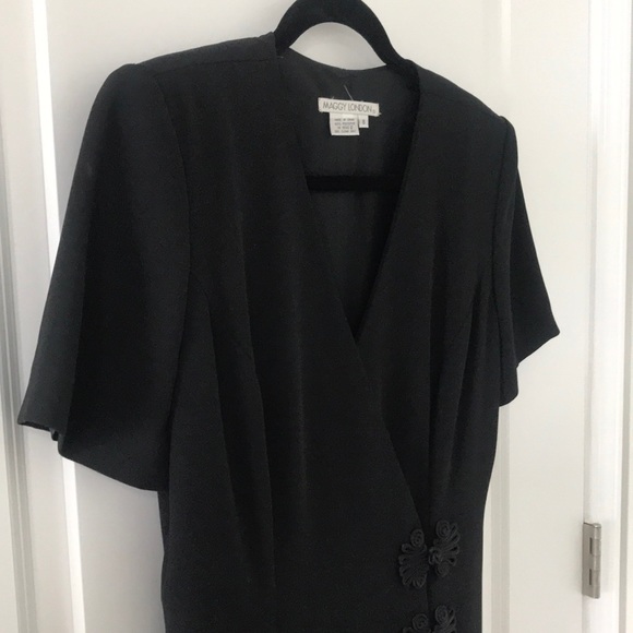 Ankle-length black dress by Maggy London - Picture 4 of 5